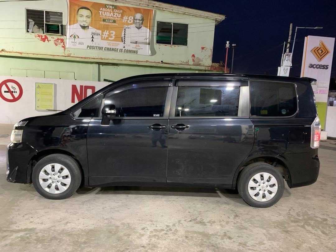 Used 2012 Toyota Voxy for sale in Kasoa, Greater Accra, Ghana