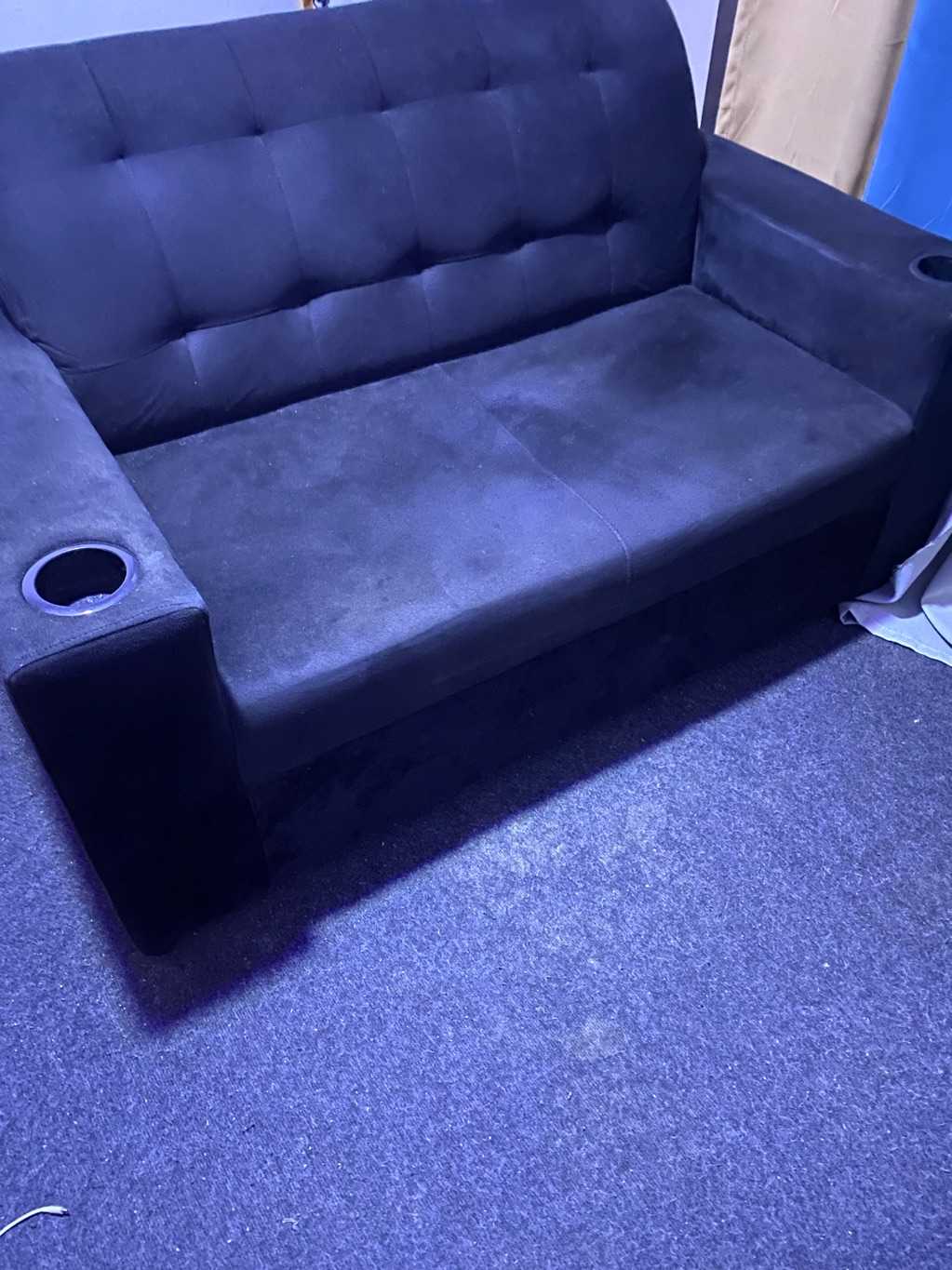 Used 2 in 1 couch for sale in Achimota, Greater Accra, Ghana