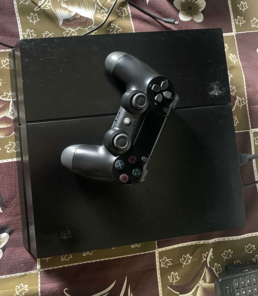 Used PS4 standard 1TB with 11 games for sale in Ablekuma, Greater Accra, Ghana