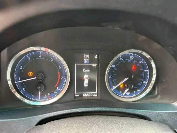 Used Toyota Corolla SE for sale in Western Region, Ghana