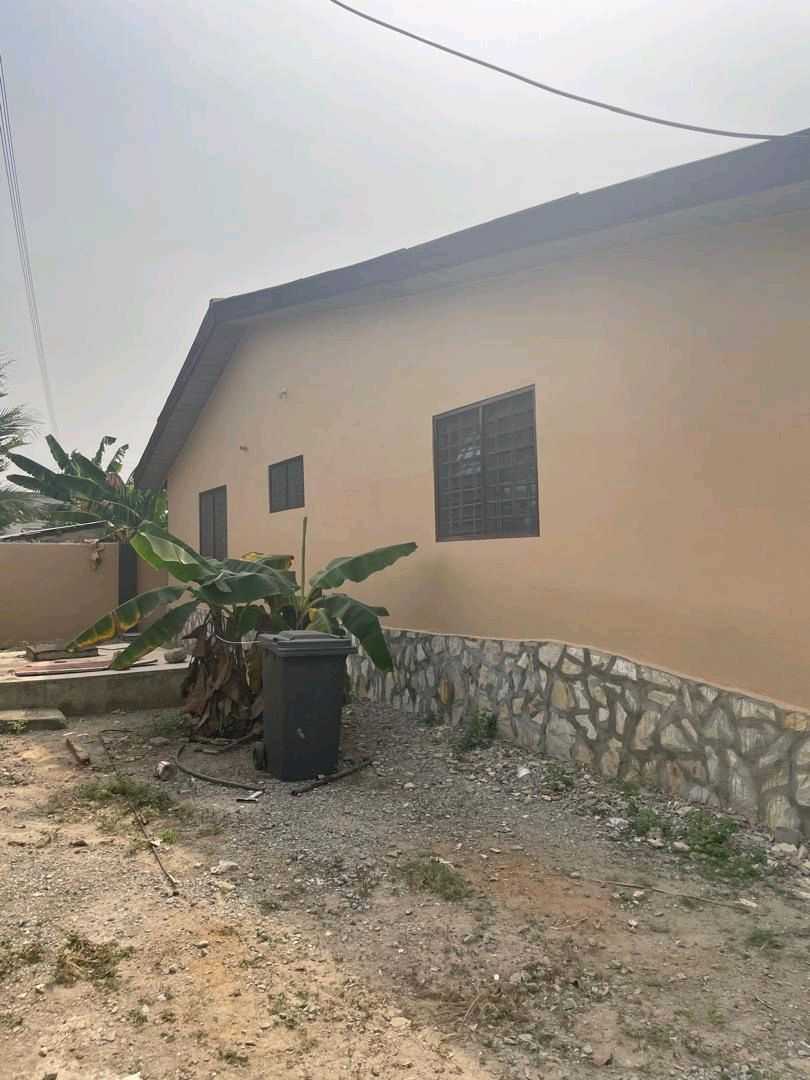 5 Bedroom house for sale for sale in Gomoa, Central Region, Ghana