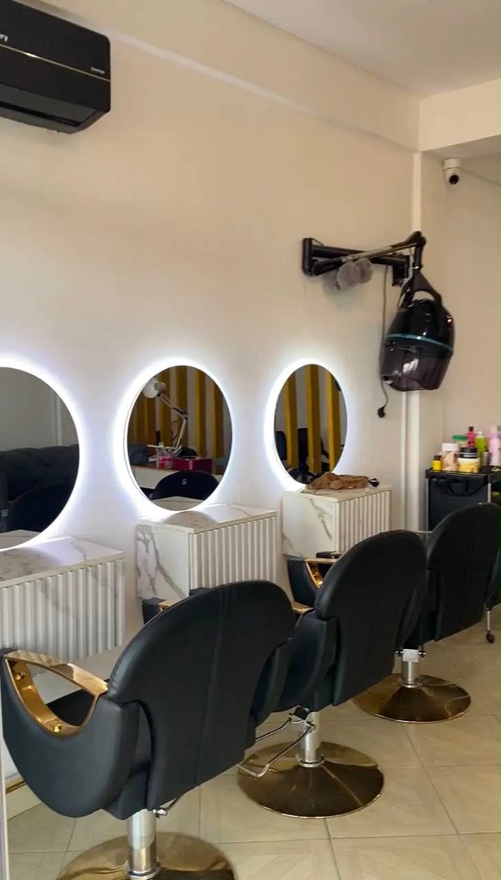 Fully Furnished Salon For Sale/Rent for sale in Kasoa, Greater Accra, Ghana