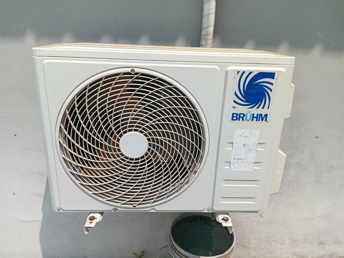Used Brühm Air Conditioner unit 1.5 for sale in Kaneshie, Greater Accra, Ghana
