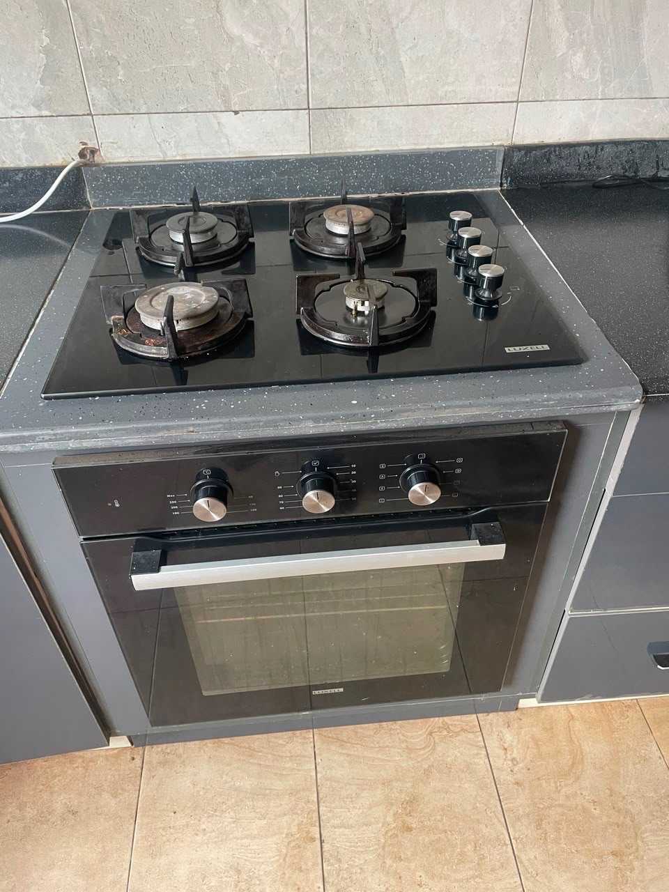 Used cooker, oven and extractor for sale in East Legon, Greater Accra, Ghana