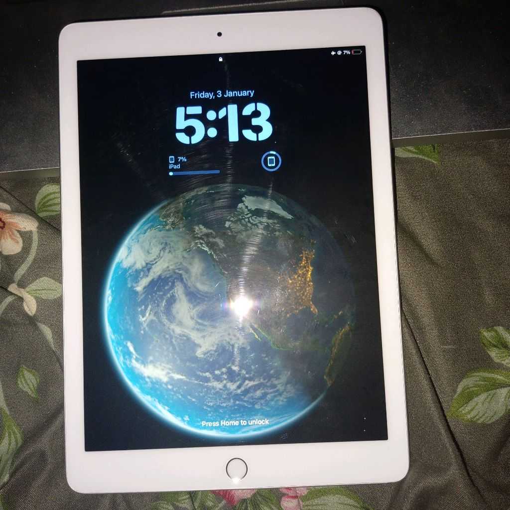 Used Apple iPad 10.2 32GB silver for sale in Accra Metropolitan, Greater Accra, Ghana