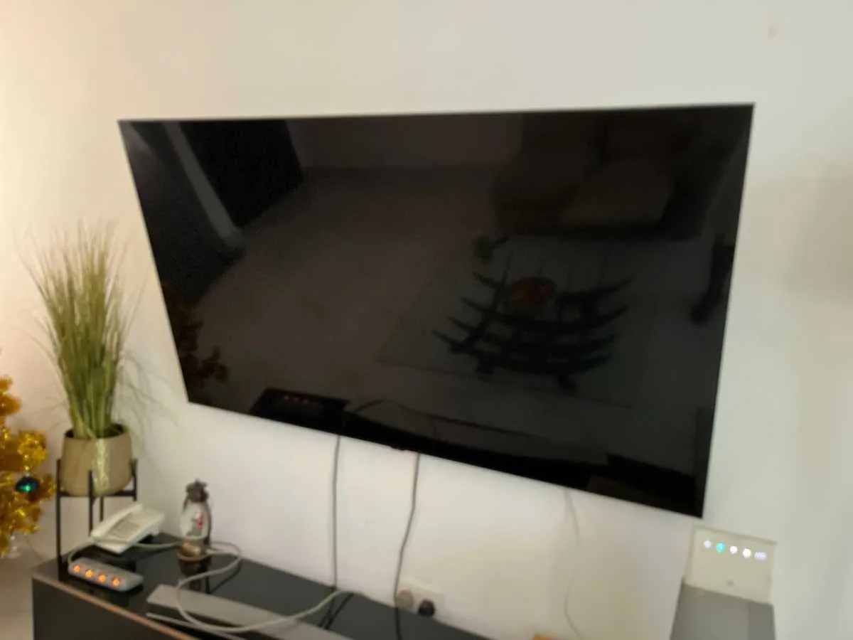 Used Samsung TU8000 Crystal UHD 4K Smart TV for sale in Adenta, Greater Accra, Ghana