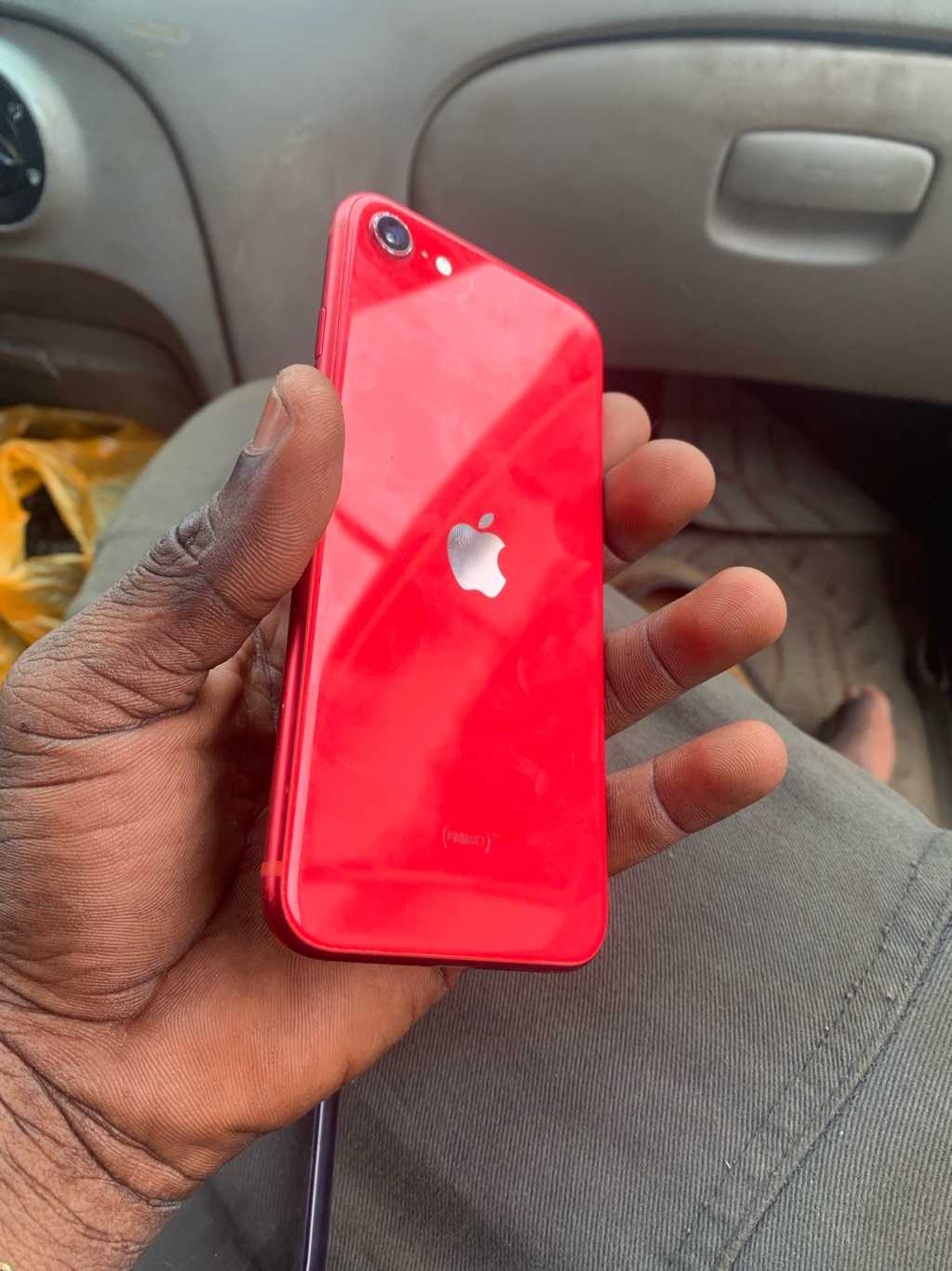 Used iPhone SE 2 for sale in Kaneshie, Greater Accra, Ghana