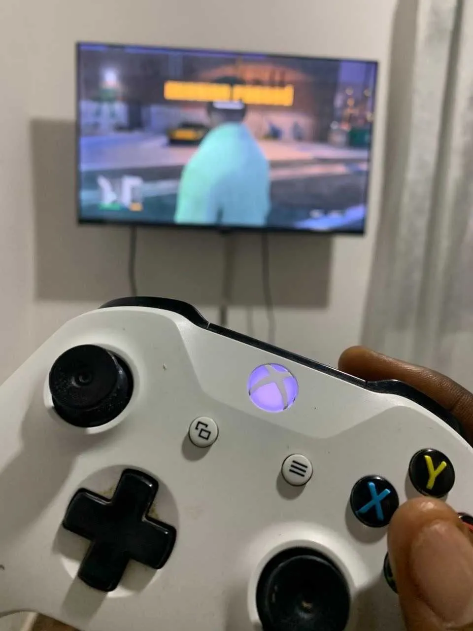 Xbox one with over 70 games uk used no hidden faults and a free delivery for sale in Accra Metropolitan, Greater Accra, Ghana