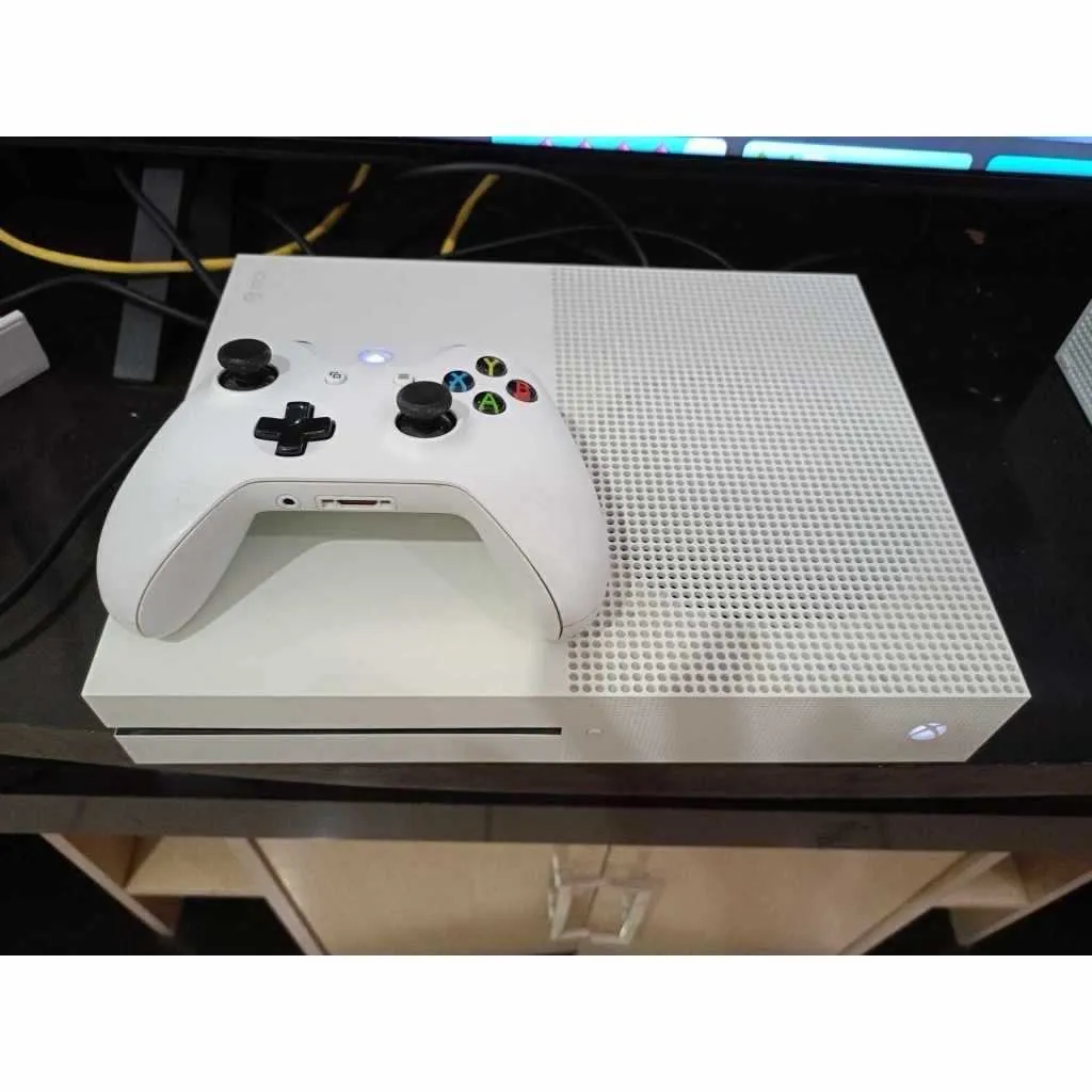 xbox one s with 14 games for sale in Ga Municipal, Greater Accra, Ghana