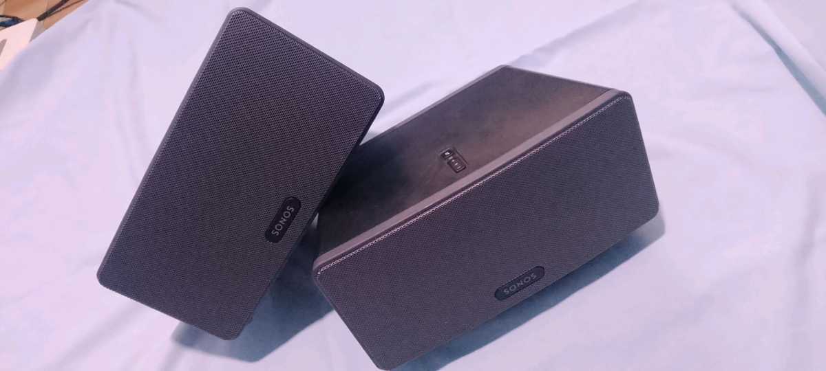 Used Sonos play 3 wireless Speaker (Pair) for sale in Weija, Greater Accra, Ghana