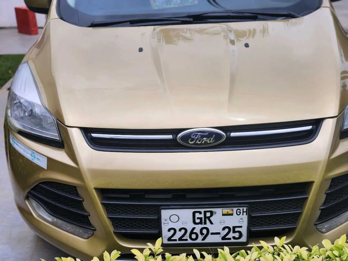 Used Ford escape Vehicle for sale in Ashaley Botwe, Greater Accra, Ghana