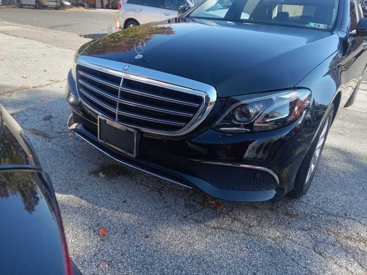 Used Mercedes Benz E300 for sale in Adenta, Greater Accra, Ghana